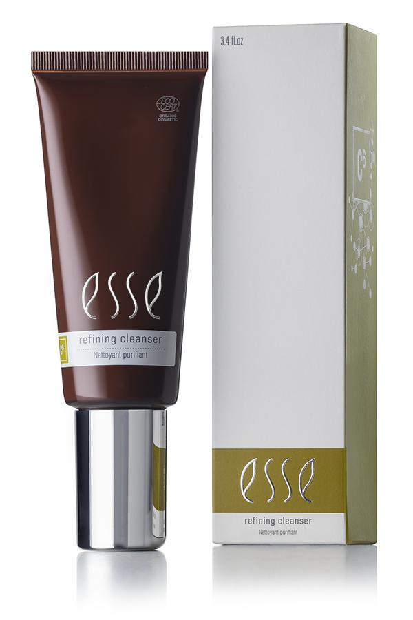 REFINING CLEANSER IMG 2985